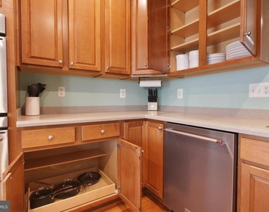 8907 Samuel Joy Way - Photo Thumbnail 9