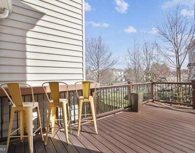 8907 Samuel Joy Way - Photo Thumbnail 34