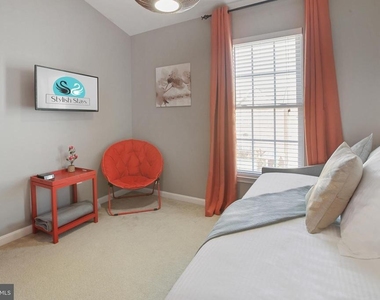 8907 Samuel Joy Way - Photo Thumbnail 24