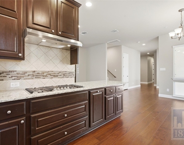 2016 Simond Ave - Photo Thumbnail 16