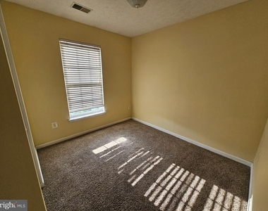 4927 Bristle Cone Circle - Photo Thumbnail 13