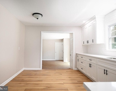 205 E Ring Factory Road - Photo Thumbnail 10