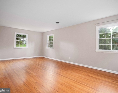 205 E Ring Factory Road - Photo Thumbnail 7