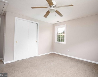 205 E Ring Factory Road - Photo Thumbnail 22