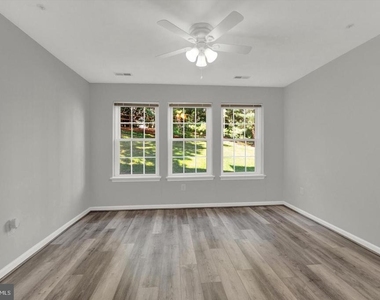 2406 Ellsworth Way - Photo Thumbnail 10