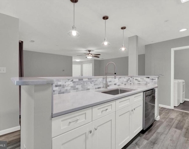 2406 Ellsworth Way - Photo Thumbnail 3