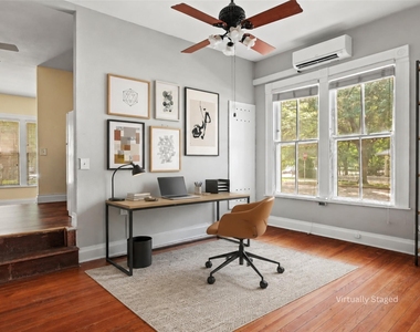 212 W 43rd St - Photo Thumbnail 4