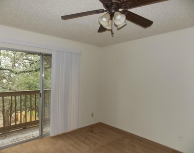 3308 Dunliegh Dr - Photo Thumbnail 7