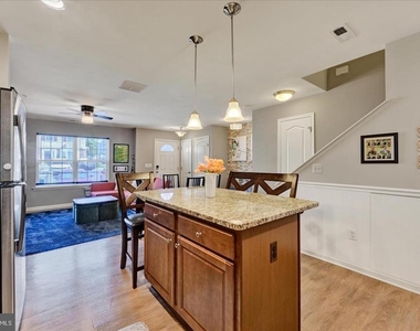 1820 Cassandra Drive - Photo Thumbnail 11