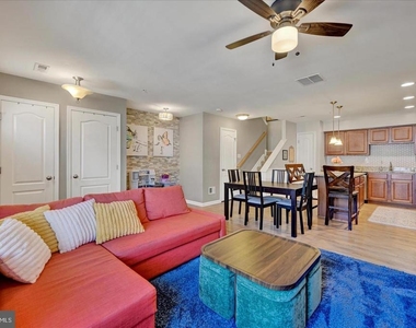 1820 Cassandra Drive - Photo Thumbnail 7