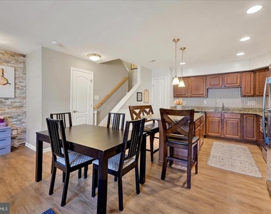 1820 Cassandra Drive - Photo Thumbnail 8