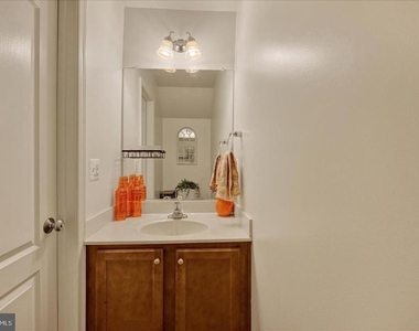 1820 Cassandra Drive - Photo Thumbnail 14