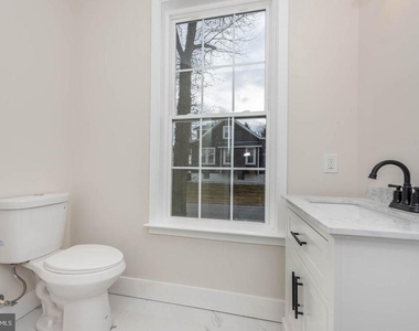 9624 Harford Road - Photo Thumbnail 12