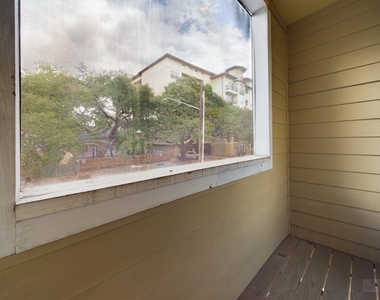 2510 San Gabriel St - Photo Thumbnail 7