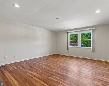 4631 Hawksbury Road - Photo Thumbnail 21