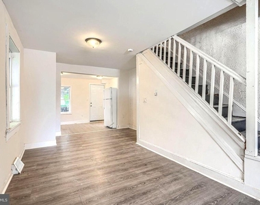 7621 Cypress Avenue - Photo Thumbnail 5