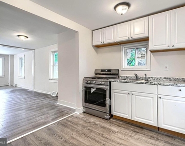 7621 Cypress Avenue - Photo Thumbnail 8