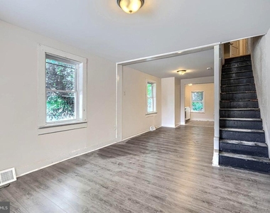 7621 Cypress Avenue - Photo Thumbnail 2