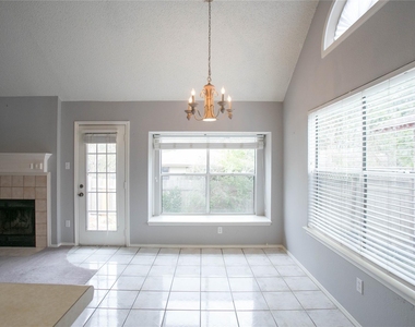 10639 Carovilli Dr - Photo Thumbnail 5