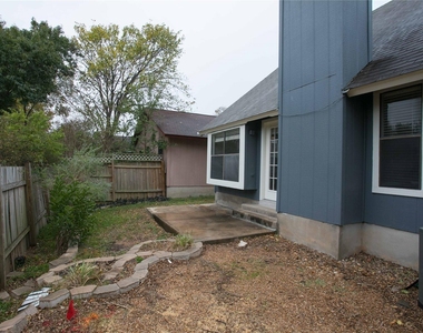 10639 Carovilli Dr - Photo Thumbnail 23