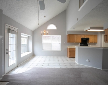 10639 Carovilli Dr - Photo Thumbnail 8