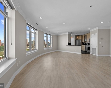 100 Harborview Drive - Photo Thumbnail 5
