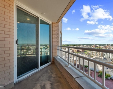 100 Harborview Drive - Photo Thumbnail 28