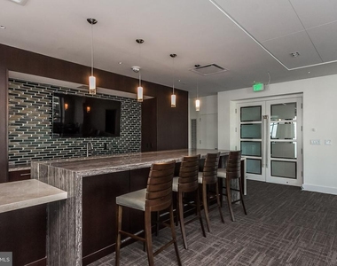 100 Harborview Drive - Photo Thumbnail 31