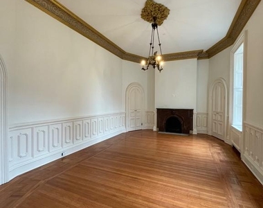 18 E Mt Vernon Place - Photo Thumbnail 8