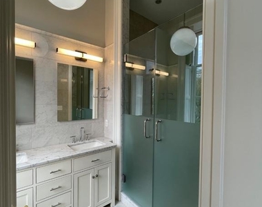 18 E Mt Vernon Place - Photo Thumbnail 19