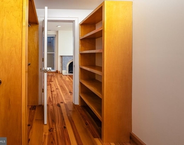 933 N Calvert Street - Photo Thumbnail 15