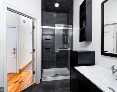 933 N Calvert Street - Photo Thumbnail 8