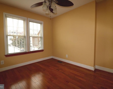 1605 Marshall Street - Photo Thumbnail 12