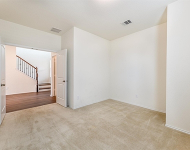 13709 Vigilance St - Photo Thumbnail 30
