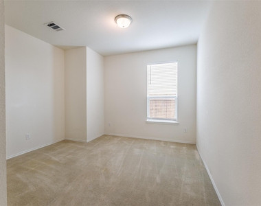 13709 Vigilance St - Photo Thumbnail 29