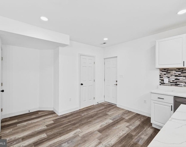 2500 W Franklin Street - Photo Thumbnail 27