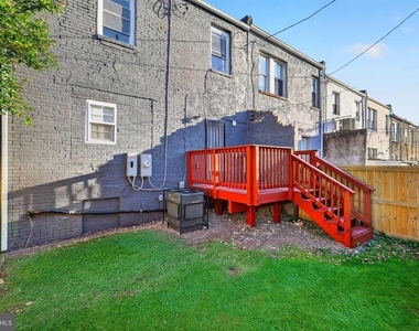 2500 W Franklin Street - Photo Thumbnail 33