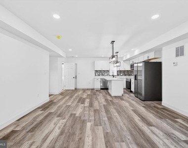 2500 W Franklin Street - Photo Thumbnail 1