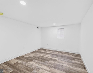 2500 W Franklin Street - Photo Thumbnail 28