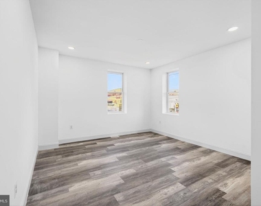 2500 W Franklin Street - Photo Thumbnail 3