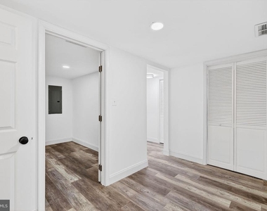 2500 W Franklin Street - Photo Thumbnail 29