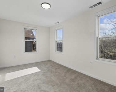 507 Washburn Avenue - Photo Thumbnail 15