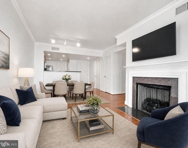 414 Water Street - Photo Thumbnail 12
