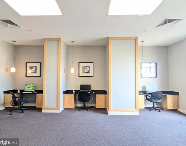 414 Water Street - Photo Thumbnail 16
