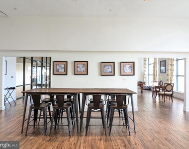 414 Water Street - Photo Thumbnail 18