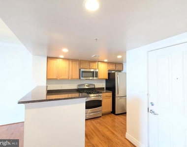 414 Water Street - Photo Thumbnail 26