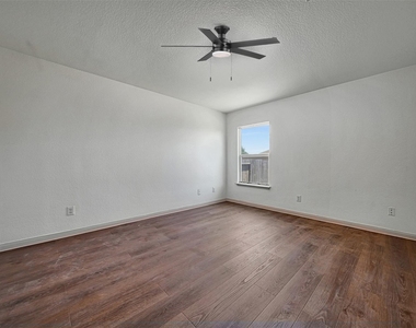 360 Farmer Ln - Photo Thumbnail 11