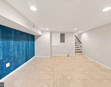 231 N Chester Street - Photo Thumbnail 15