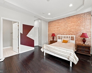 231 N Chester Street - Photo Thumbnail 10