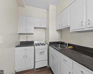 116 W University Parkway - Photo Thumbnail 11